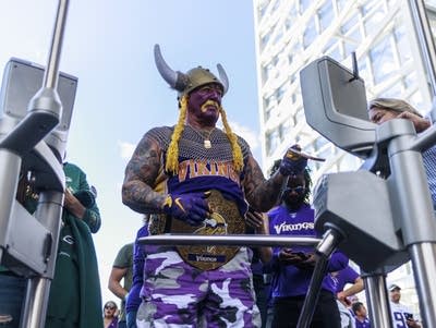 The First ever Minnesota Vikings Suit