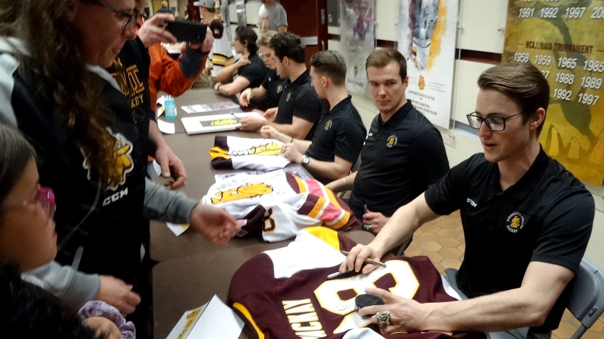 UMD Bulldogs men's hockey team championship celebration