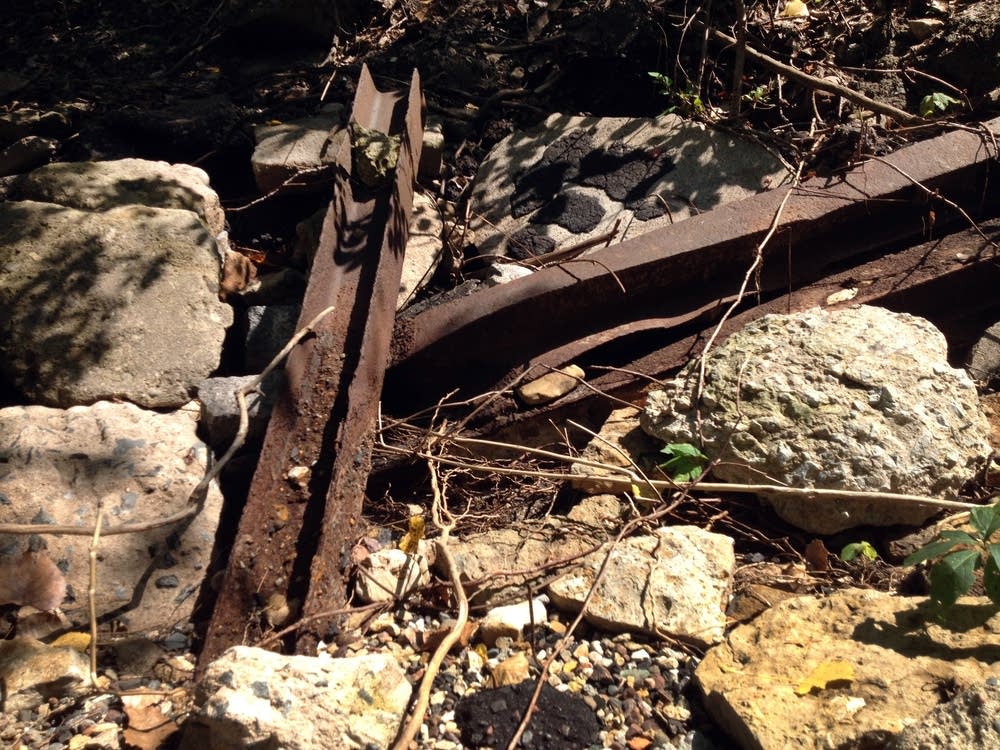 Metal beams and concrete