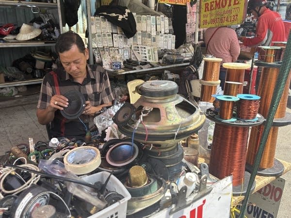 nat thao electronics market