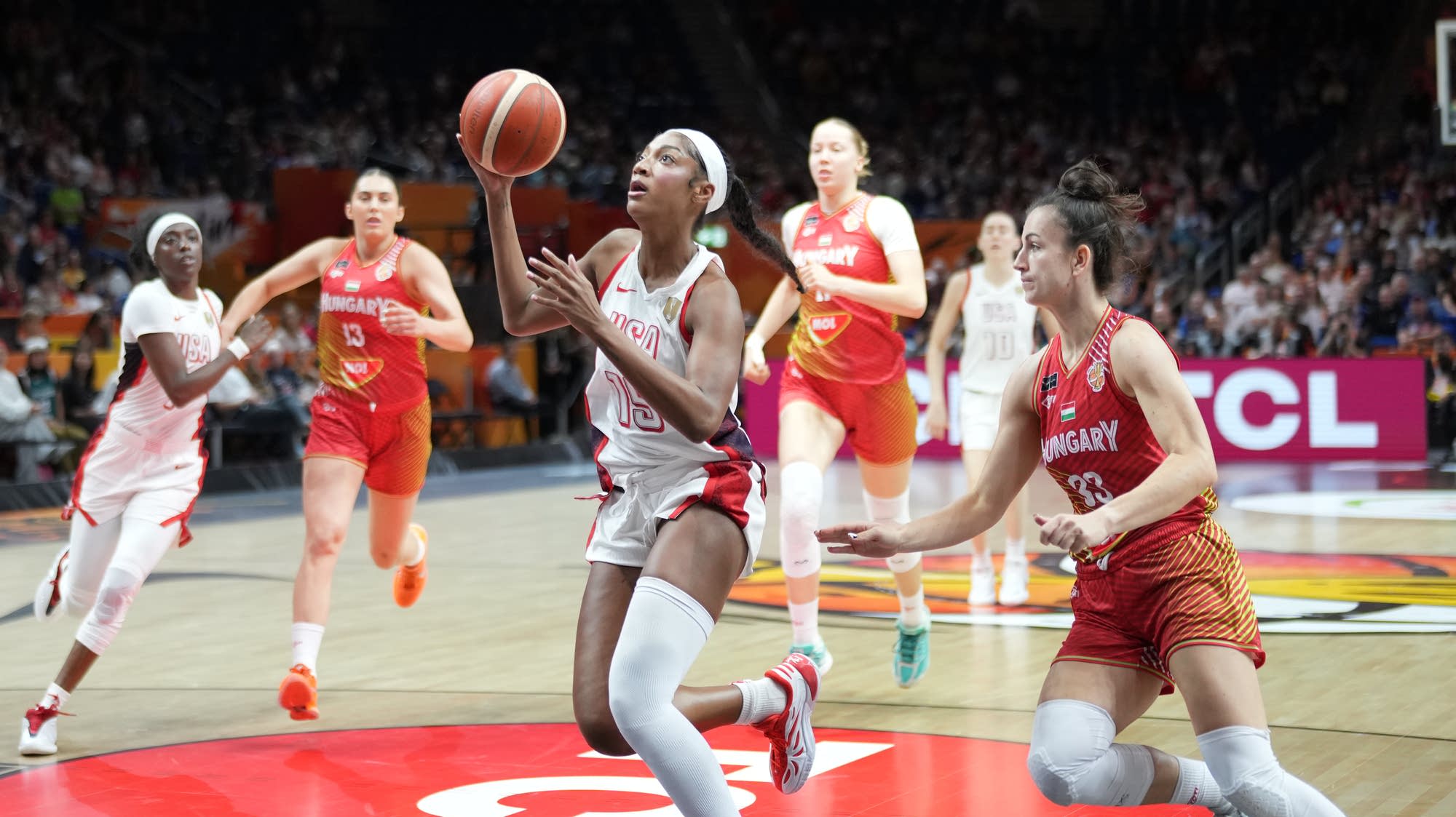 U.S. women storm past Hungary 108-56 to reach FIBA World Cup semifinals