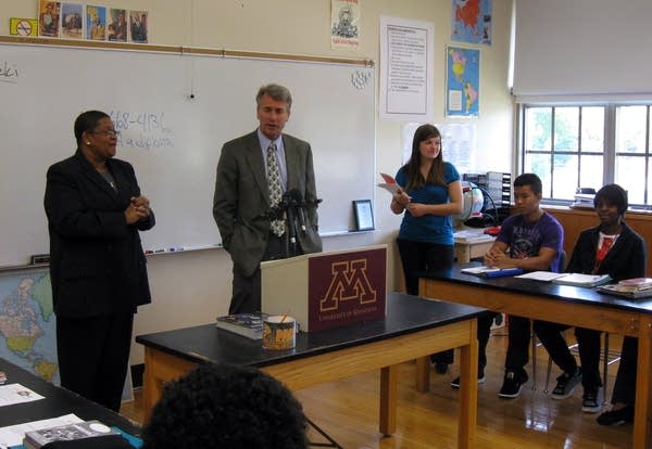 Minneapolis schools to dropouts: 'We want you back'