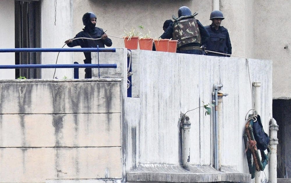 Indian commandos take part in a military