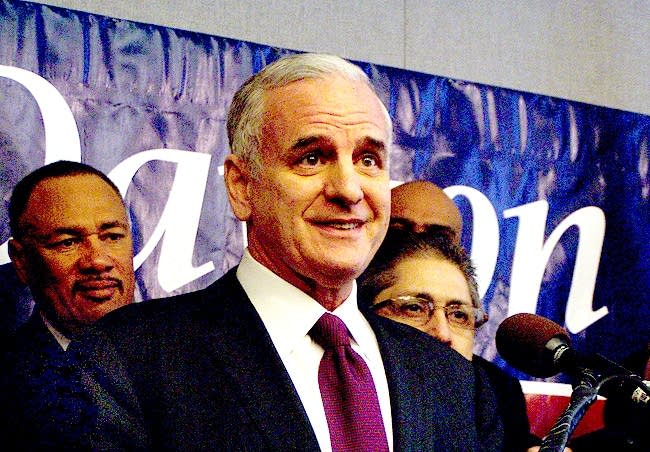 Davis and Dayton at a 2010 campaign event