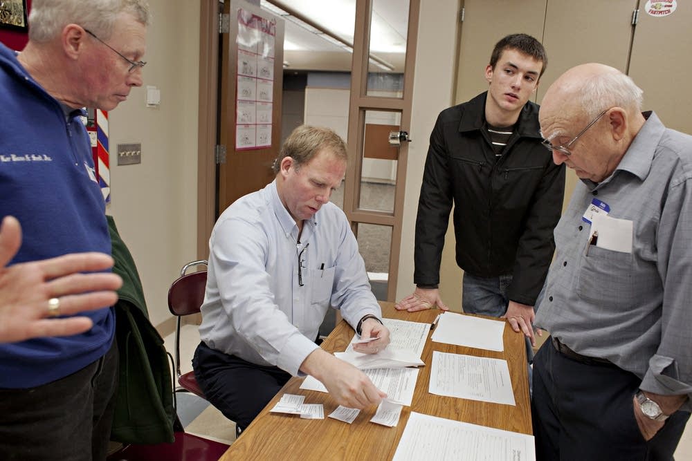 Voters from Oakport Township