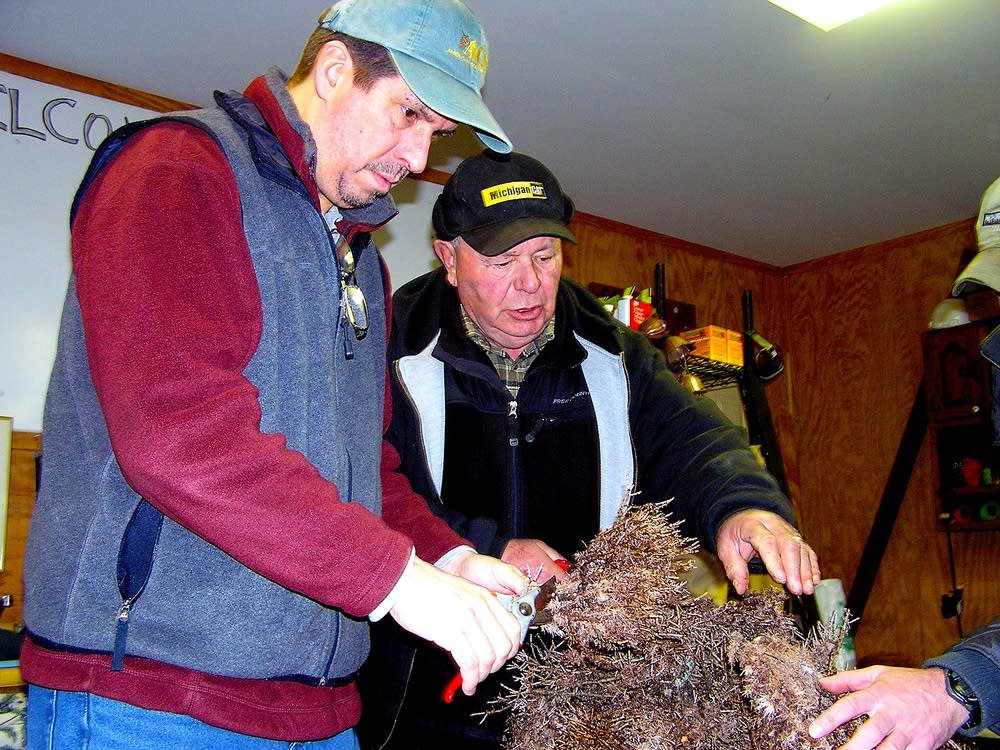 Bill Barger, Gary Gee