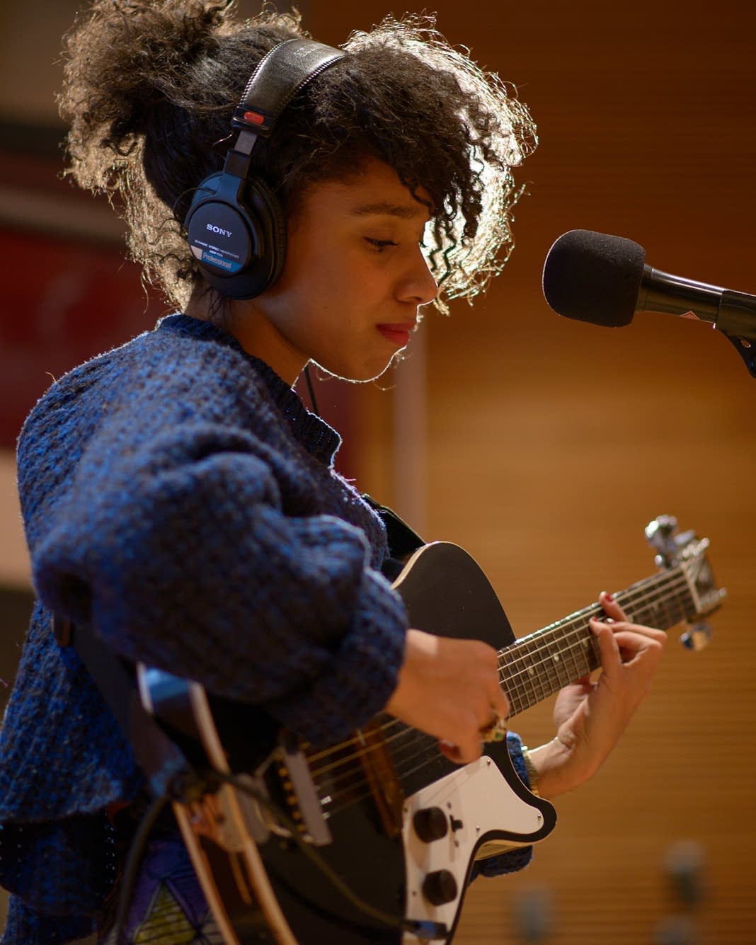1a6f80-20121112-lianne-la-