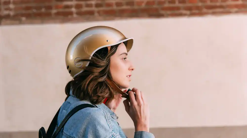 bern rose gold bike helmet Hendrix MIPS Winter breathable mesh inner lining ensures your helmet stays fresh and odor Gold Hatstyle Bern Rose Gold