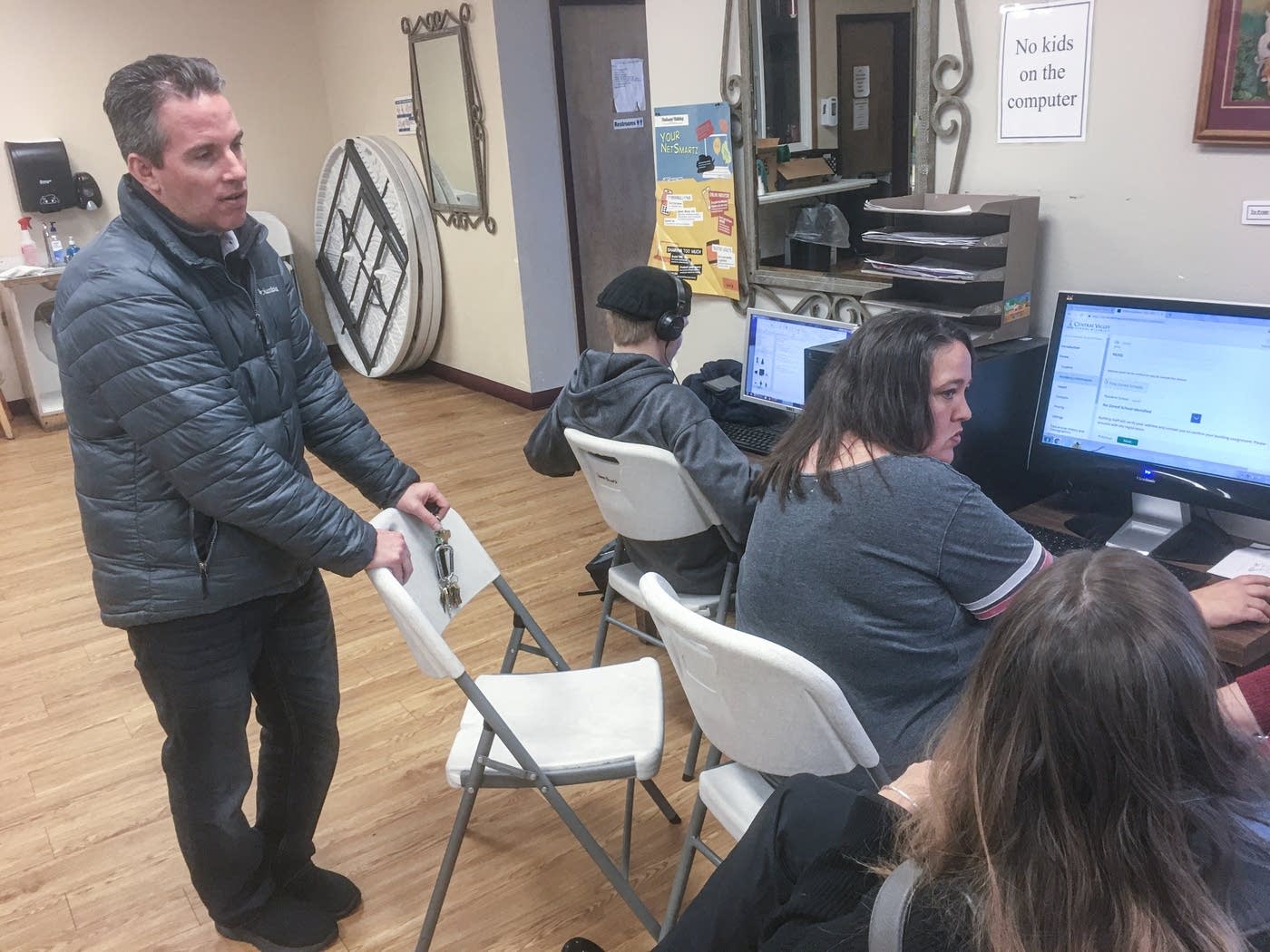 The growing crisis of homeless kids Students on the Move APM Reports