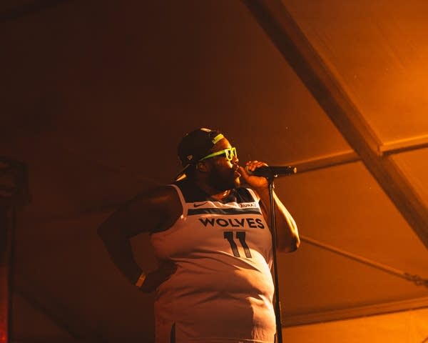 Nur-D performing on stage