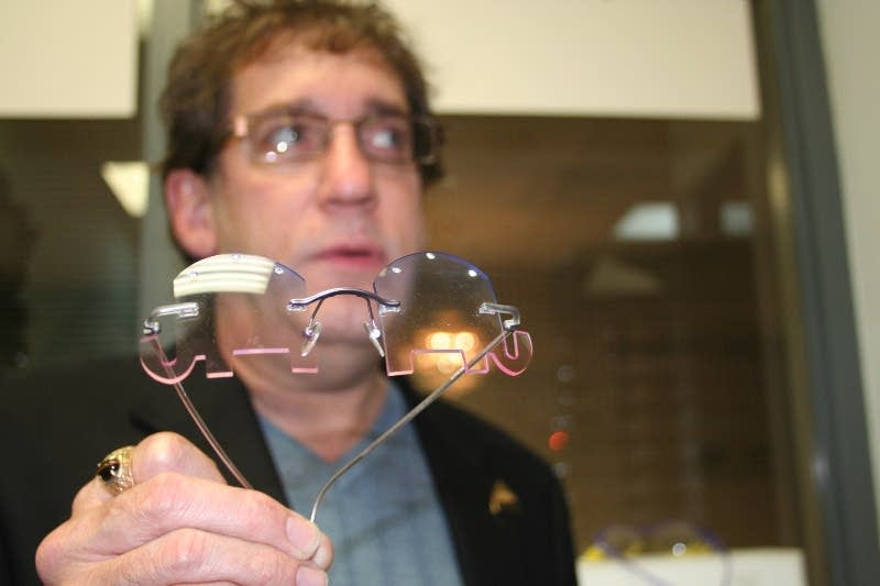 Elephant-shaped glasses