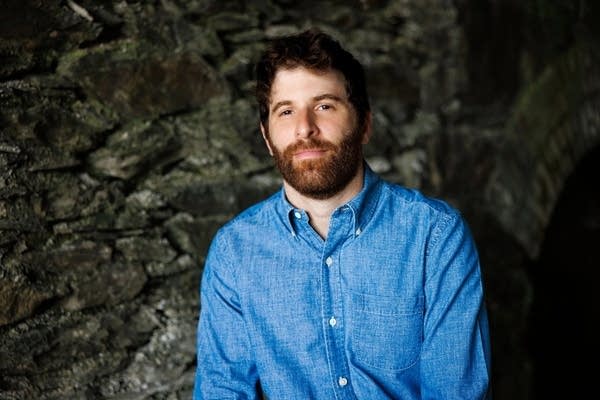 Jonathan Bernstein, writer of the authorized biography of Justin Townes Earle, shares thoughts on the late singer-songwriter