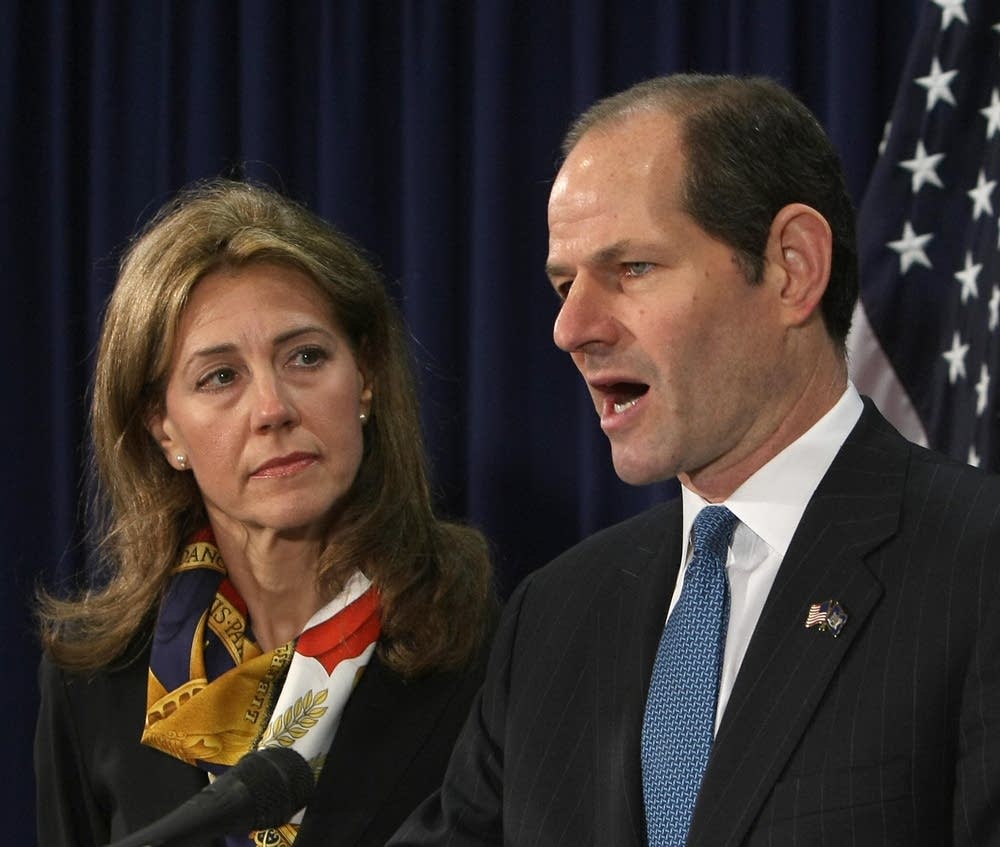 Spitzer resigns