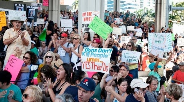 02/21/2018: Parkland, Florida students mobilize