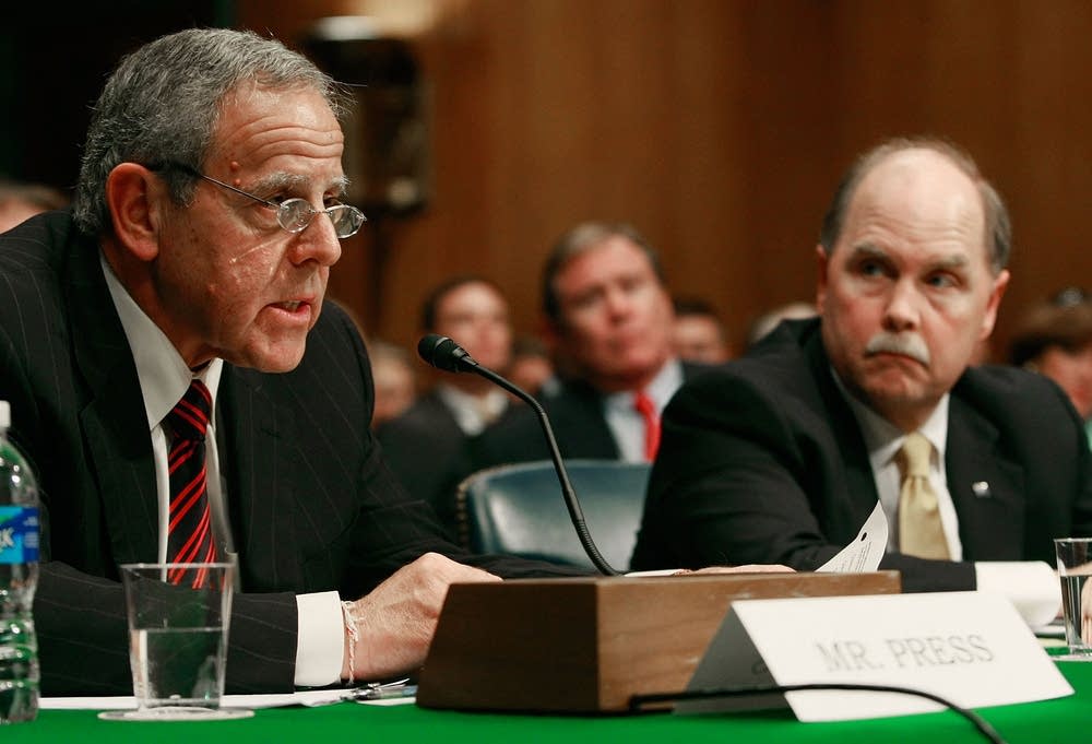 GM And Chrysler CEOs Testify To Senate Committee O