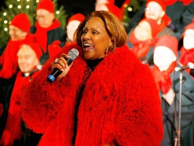 Rock and Roll Book Club: Darlene Love, 'an official voice of the day of the Lord's birth,' tells her story - Vimarsana News
