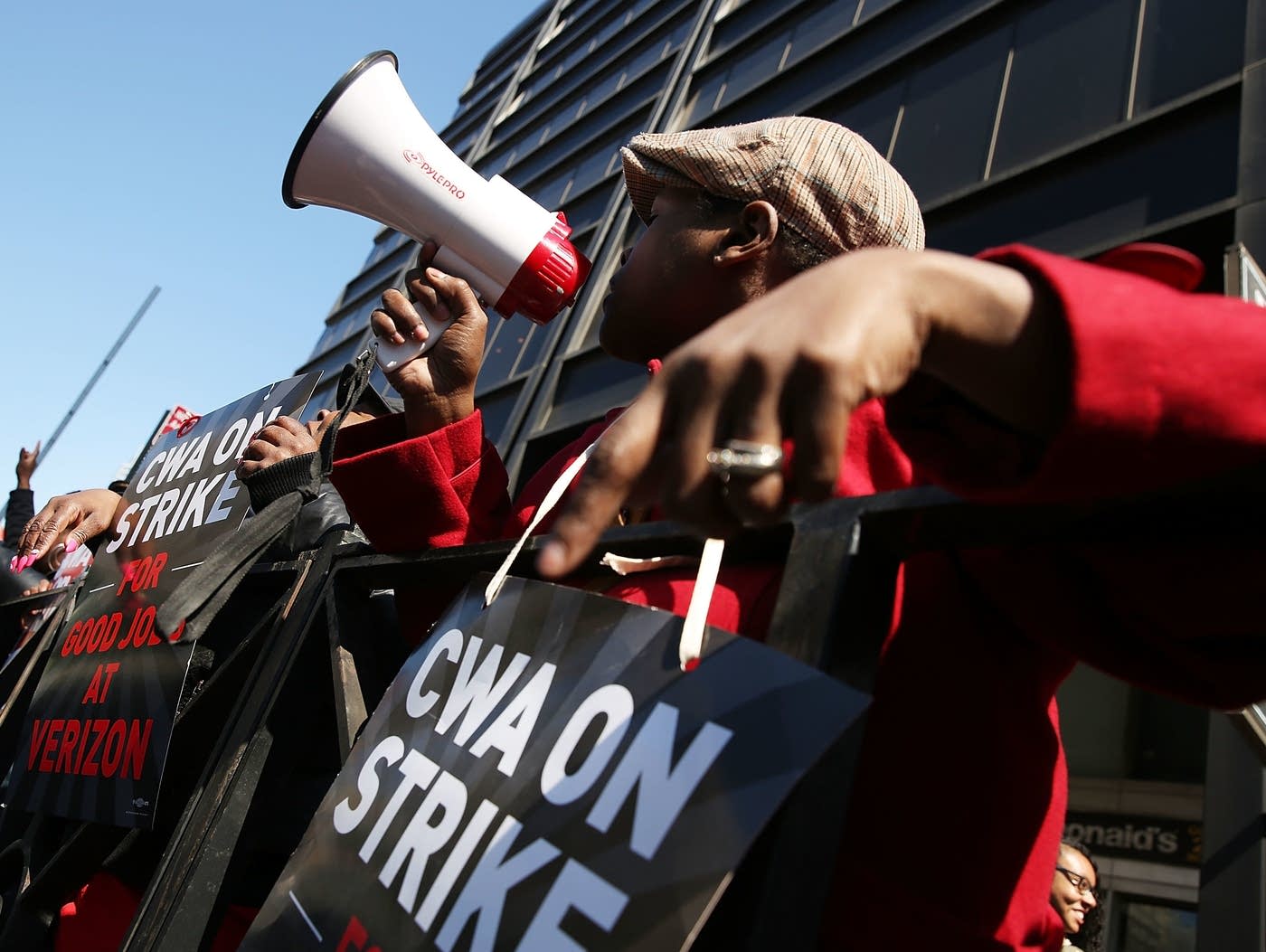 Nearly 40,000 striking Verizon workers to return Wednesday MPR News