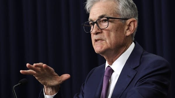Federal Reserve keeps interest rates unchanged