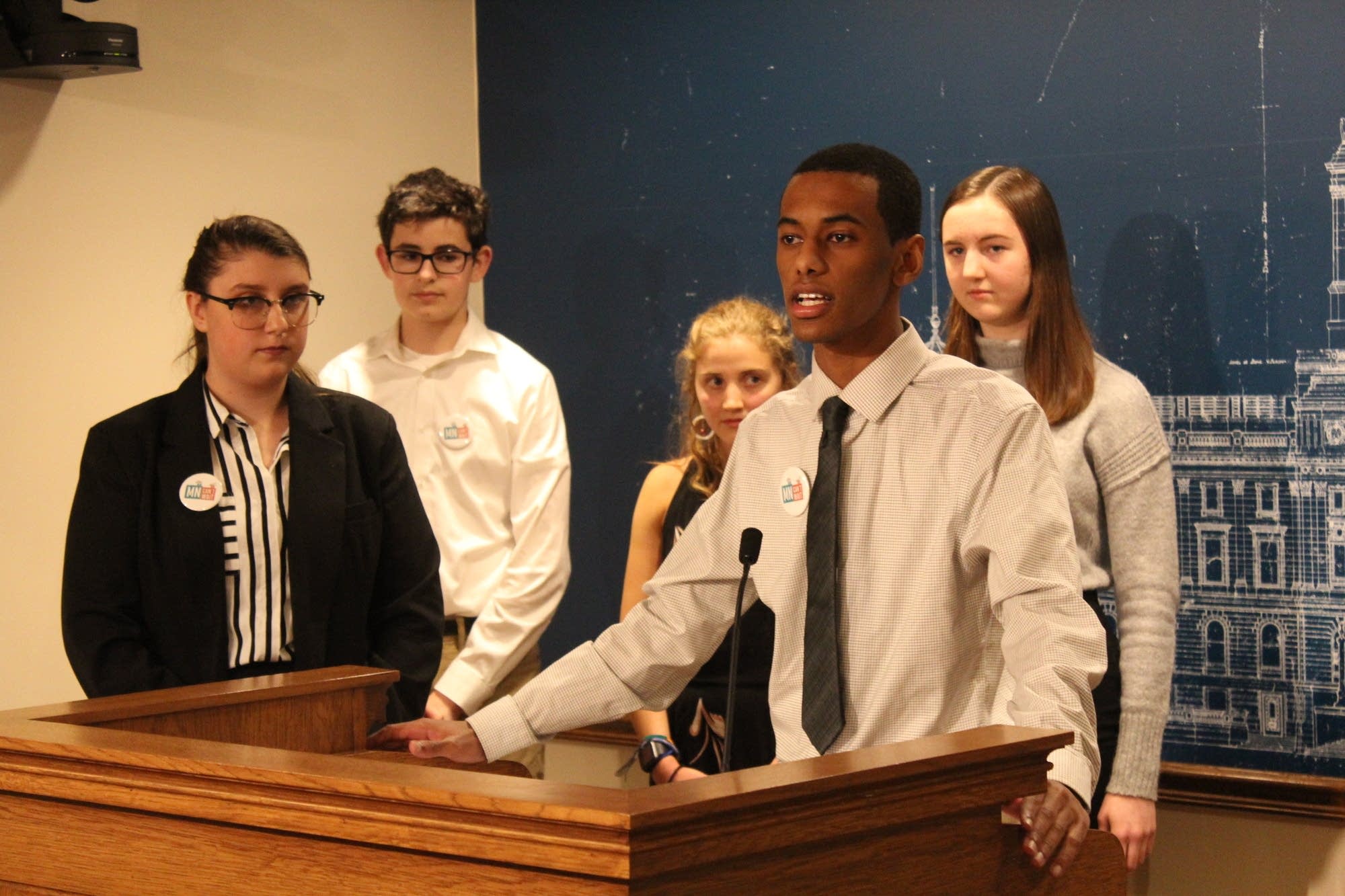 Students with climate group MN Can't Wait
