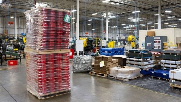 According to new data released by the Federal Reserve Bank of Dallas, manufacturing production in the state was flat in June.