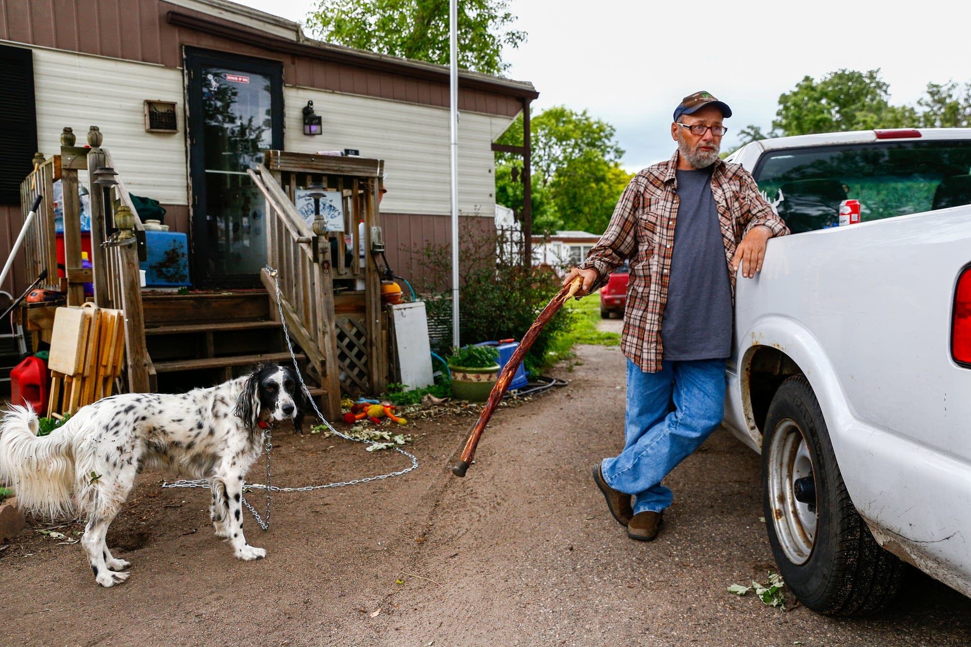 John Weeber talks about the sale with neighbors.