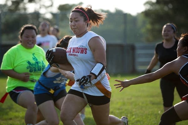 600px x 400px - For Hmong American women, flag football breaks barriers ...