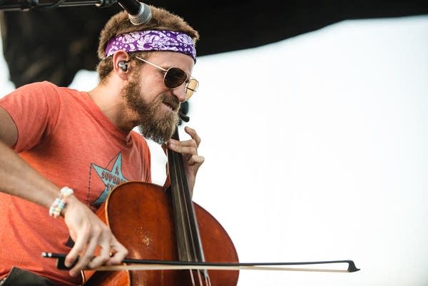 021_MNmusiconaStick_DSC9730