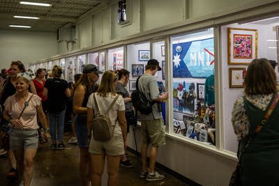 Thousands head to the Minnesota State Fair for opening day