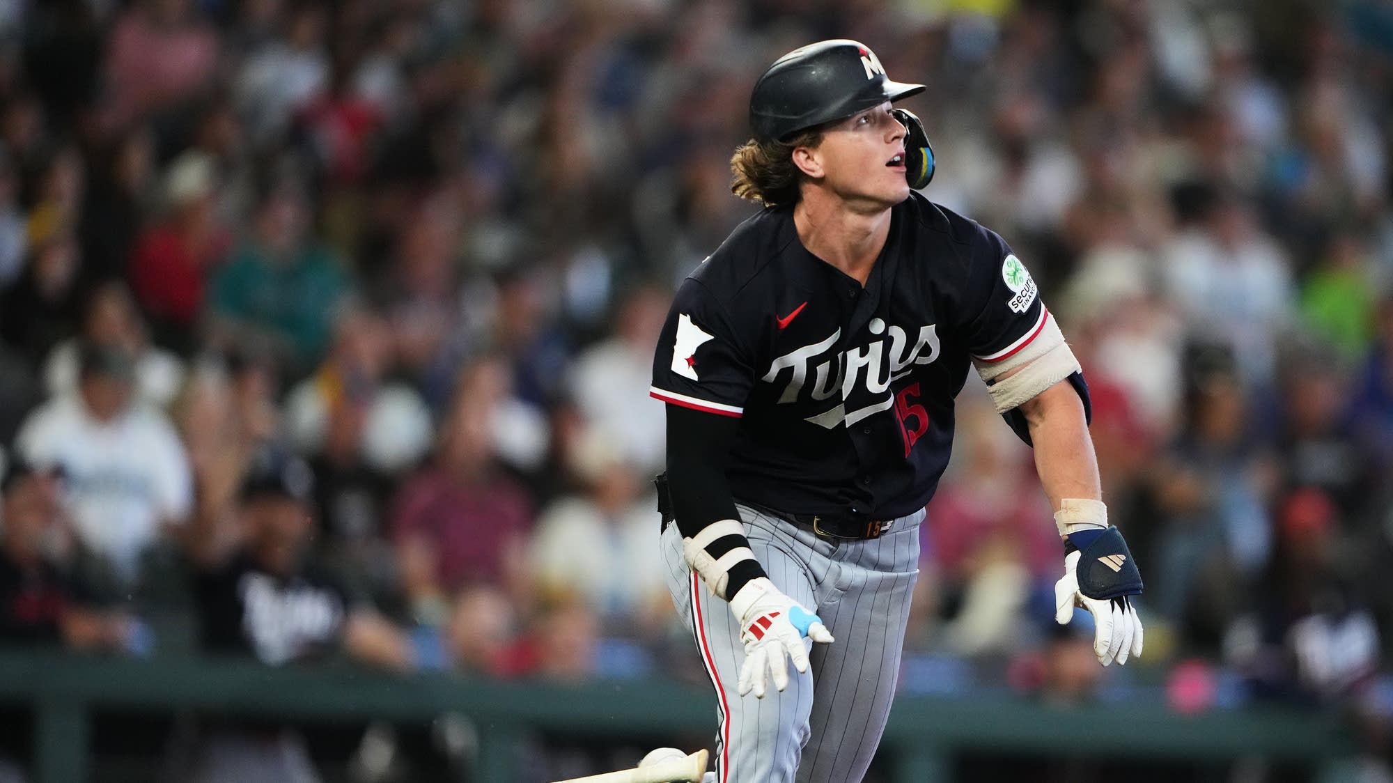 Emerson singles in 9th for Mariners' second straight walk-off victory over the Twins