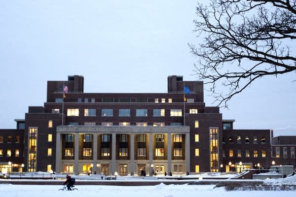 University of Minnesota graduate assistants finishing unionization vote