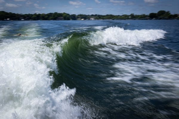 259691-20250722-wakesurfing-lakes-11-600 The study raises questions about Minnesota and Wikorfing Lakes