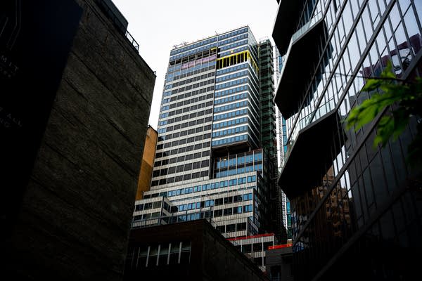 Manhattan skyscraper