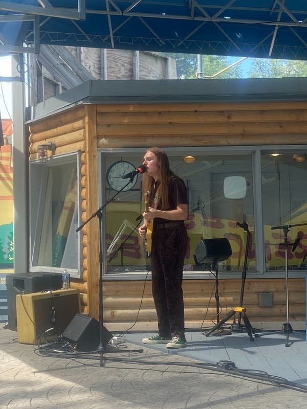 Twin Cities blues musician Dylan Salfer getting ready to release debut album