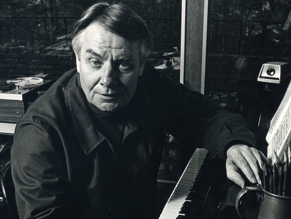 Conductor Robert Shaw