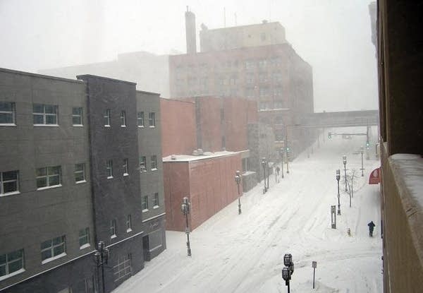 20091224_downtown-duluth_33