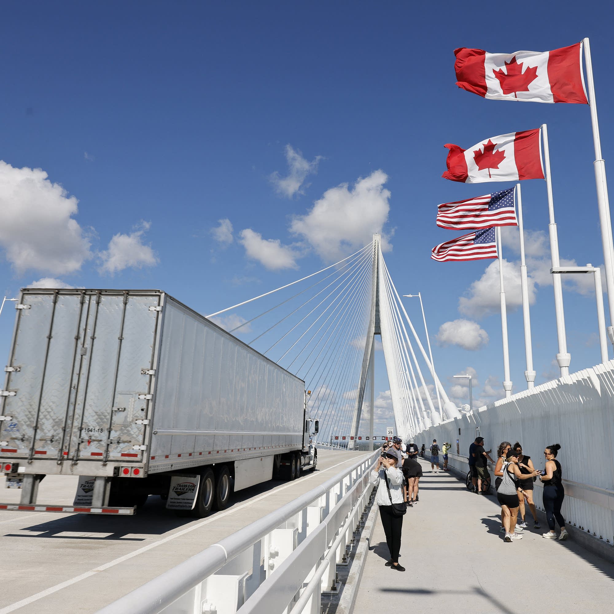 Canada strikes back in the trade war