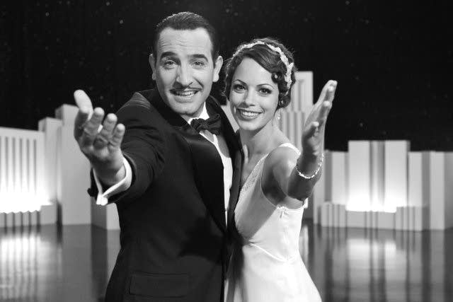Still of Berenice Bejo and Jean Dujardin