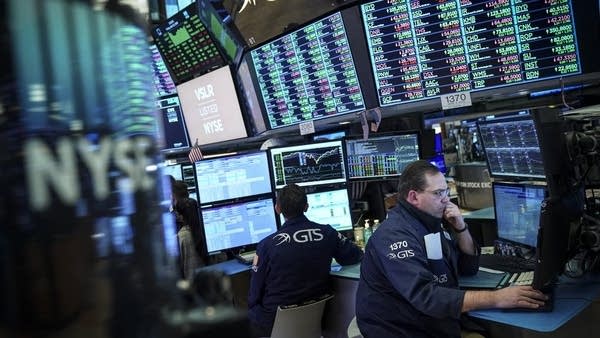 The SEC is proposing rules changes to the market that could aid smaller investors.