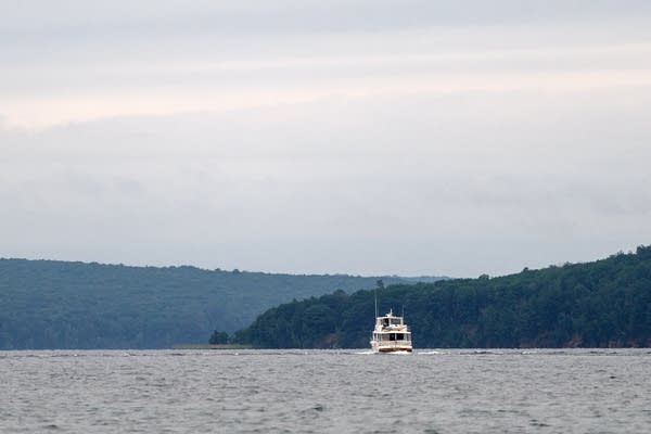 A boat in the lake