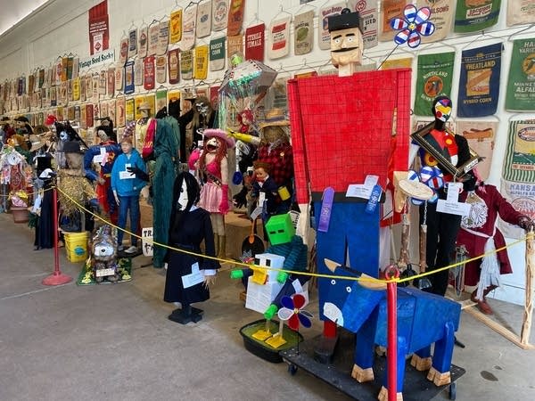 scarecrows at the minnesota state
