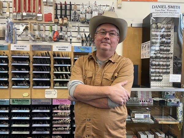 38d007-20251020-wet-paint-scott-fares-600 St. Paul businesses welcome the reopening of Grand Avenue