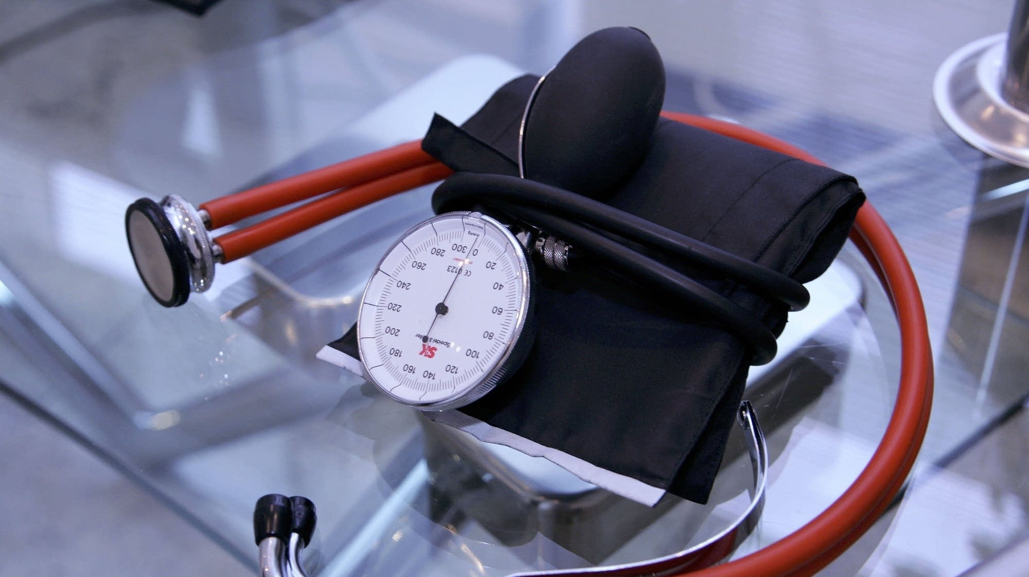 Rising Health Insurance Premiums Impacting U.S. Wage Growth for Employer-Sponsored Plans