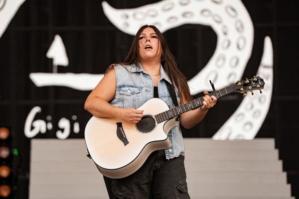 The Chart Show: new song from Gigi Perez debuts at No. 2