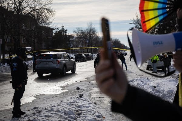 Immigrant rights advocate: ICE observers should continue work despite dangers