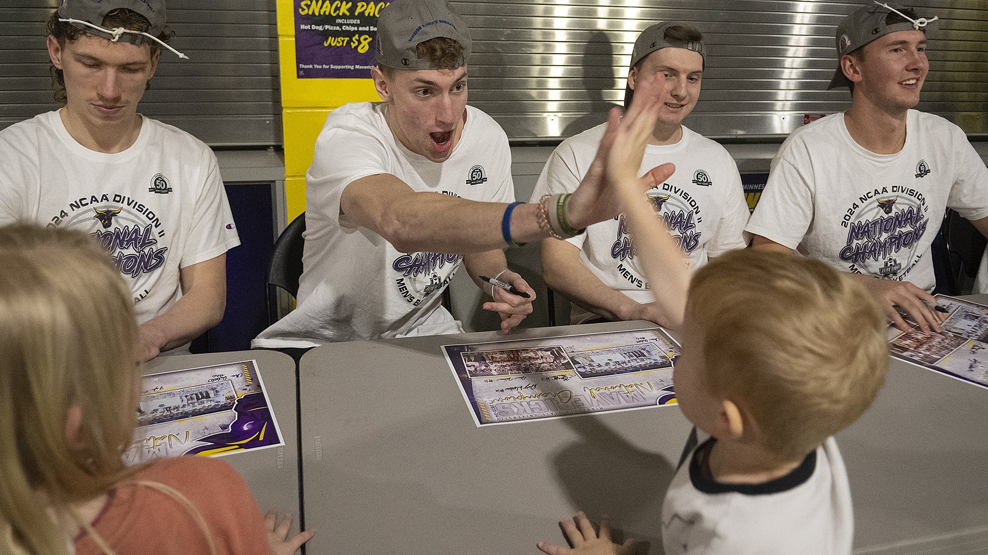 Mankato celebrates women's and men's NCAA Division II championship wins - Vimarsana News