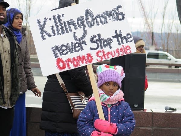 A young girl at the Capitol