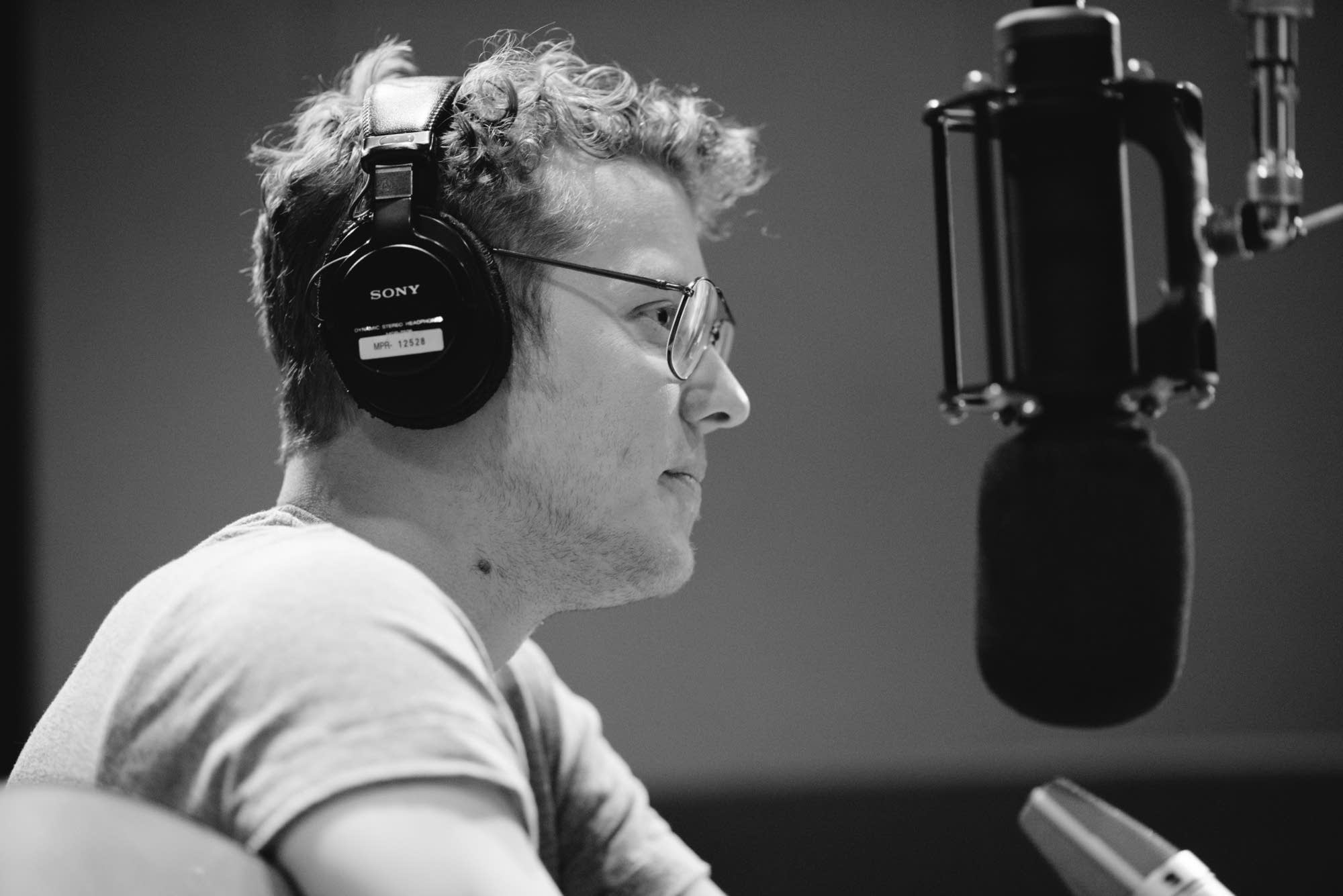Anderson East performs in The Current studio The Current