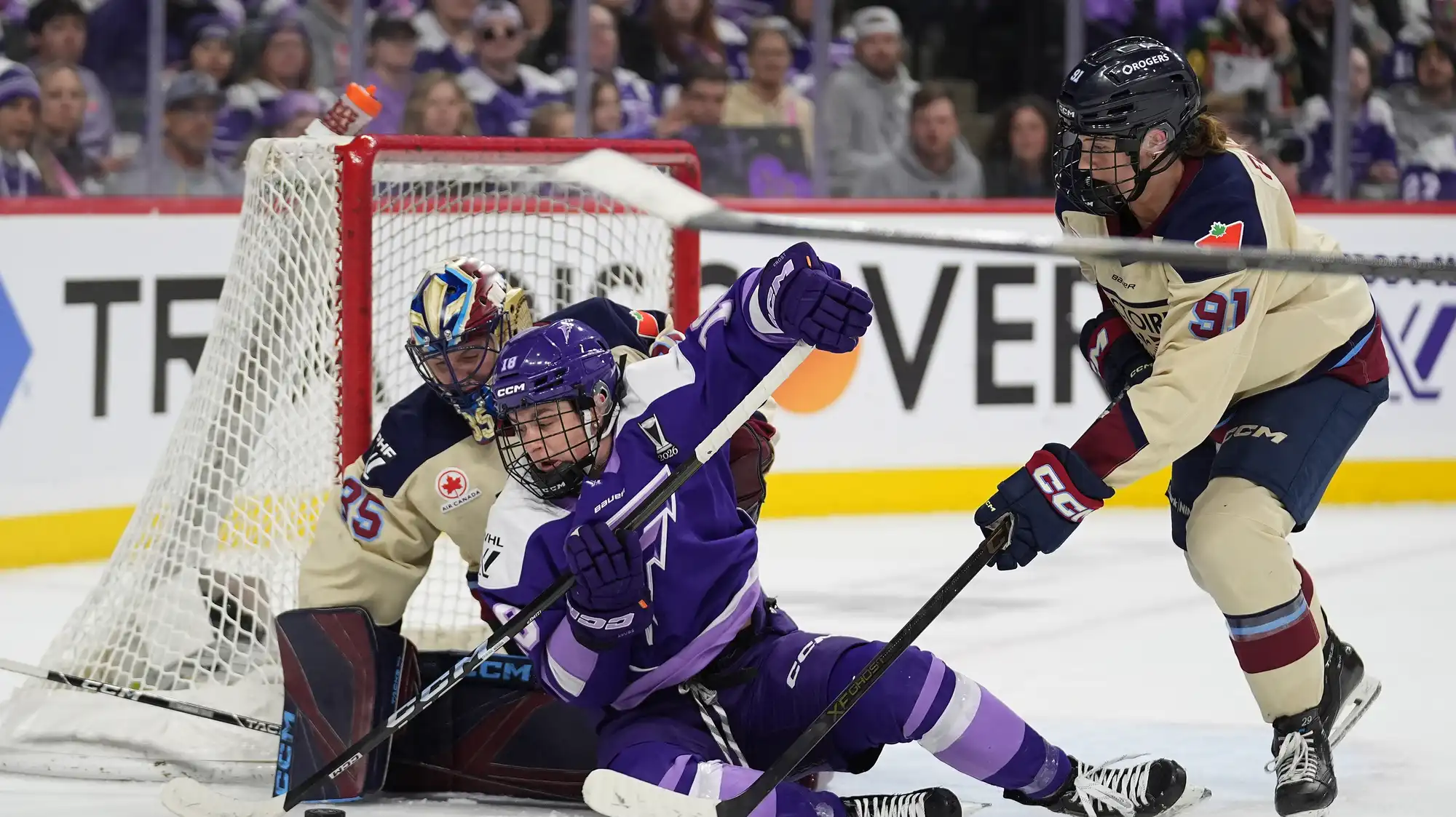Victoire beat Frost 2-1 in PWHL playoffs semifinals bringing