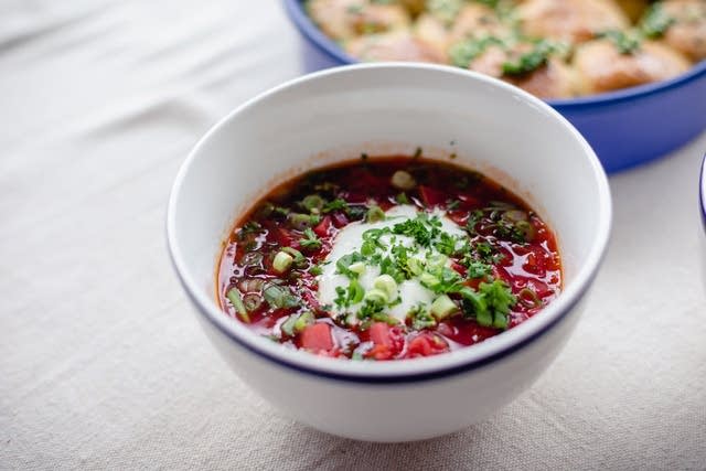 Vegetarian Red Beet Soup - Momma Chef