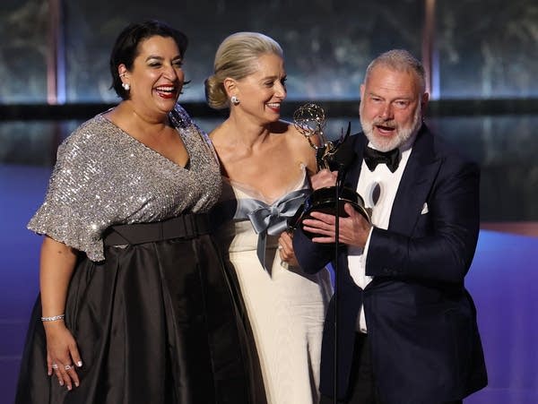 US-ENTERTAINMENT-TELEVISION-AWARD-EMMY-SHOW